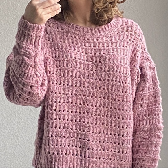 Soft Woven Pink Sweater - Picture 2 of 9